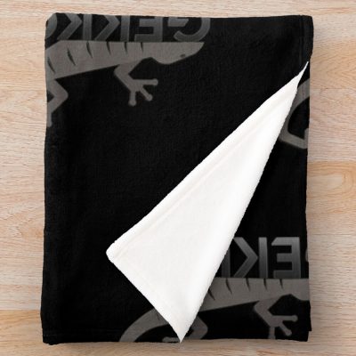 Gekko Graphic Throw Blanket Official Valorant Store